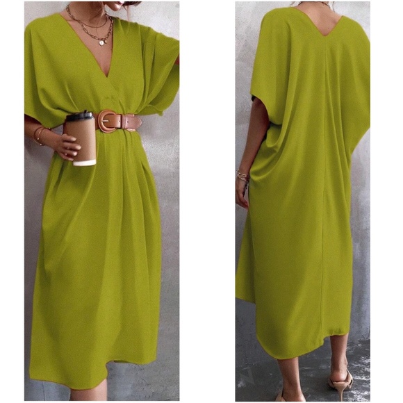 Vibrant Green V Neck Kimono Sleeve Oversized Midi Dress - Picture 5 of 5